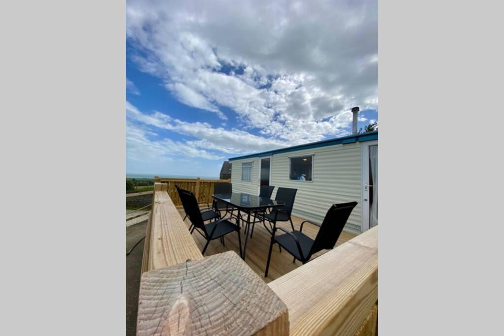 Snowdon Bay - North Wales - Stunning Llyn Peninsula Mountain & Ocean Views - Wilde Retreats Villa Pwllheli Dış mekan fotoğraf
