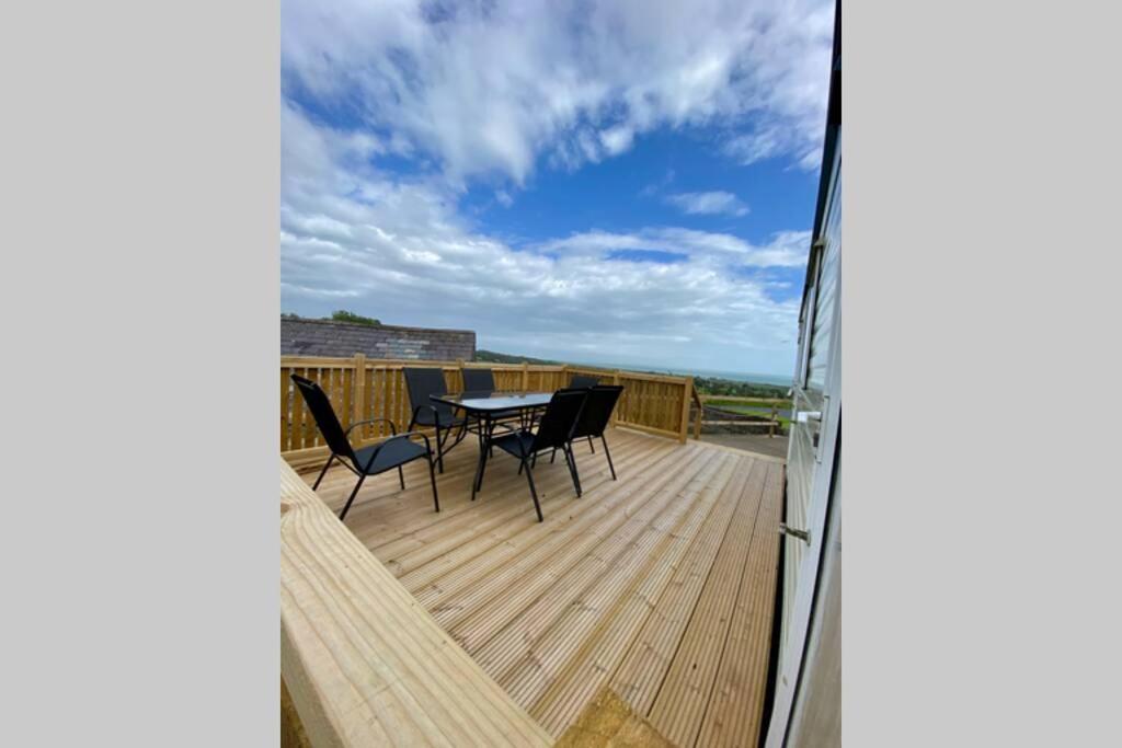 Snowdon Bay - North Wales - Stunning Llyn Peninsula Mountain & Ocean Views - Wilde Retreats Villa Pwllheli Dış mekan fotoğraf