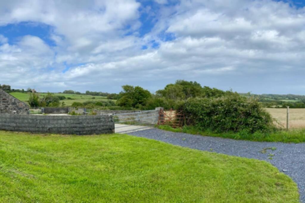 Snowdon Bay - North Wales - Stunning Llyn Peninsula Mountain & Ocean Views - Wilde Retreats Villa Pwllheli Dış mekan fotoğraf