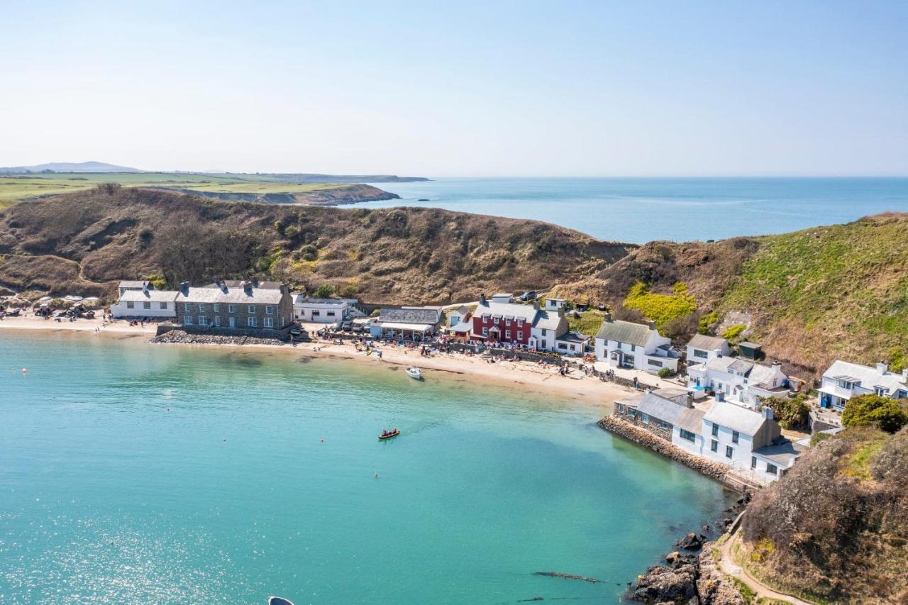 Snowdon Bay - North Wales - Stunning Llyn Peninsula Mountain & Ocean Views - Wilde Retreats Villa Pwllheli Dış mekan fotoğraf