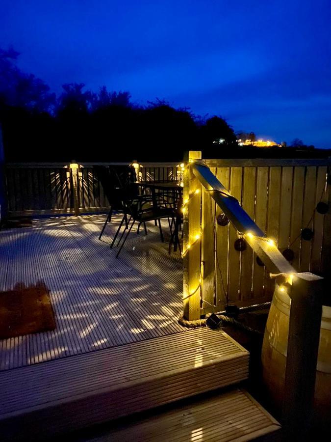 Snowdon Bay - North Wales - Stunning Llyn Peninsula Mountain & Ocean Views - Wilde Retreats Villa Pwllheli Dış mekan fotoğraf
