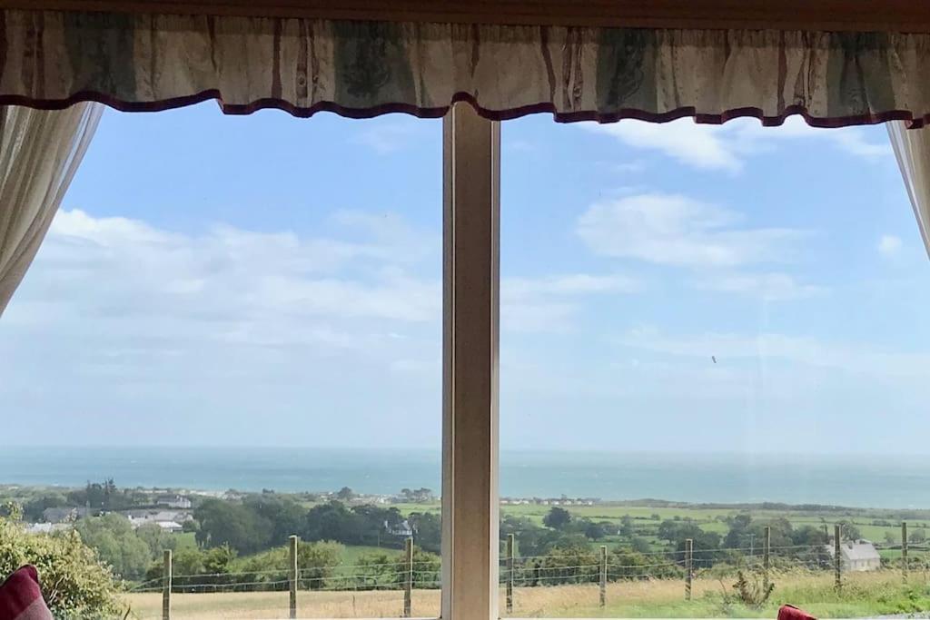Snowdon Bay - North Wales - Stunning Llyn Peninsula Mountain & Ocean Views - Wilde Retreats Villa Pwllheli Dış mekan fotoğraf